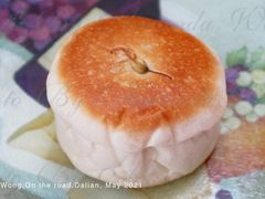 槐花血糯米大鼓-风车面包