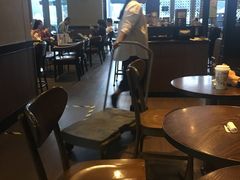 大堂-星巴克臻选(宁波北仑银泰城店)