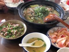 跷脚牛肉-谢老五跷脚牛肉·非遗传承店