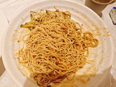 -肥肥虾庄·金牌油焖大虾(首义路店)