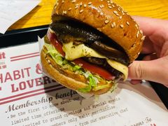 -The Habit Burger Grill 哈比特汉堡(爱琴海店)