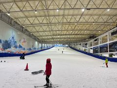 -乔波室内滑雪场
