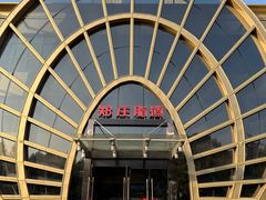 -郑庄脂渣海鲜楼(九水路店)