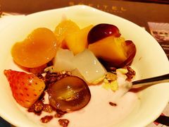 酸奶麦片-上海东方佘山翰悦阁酒店·Vie全日制餐厅