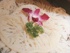 -老牌坊云南鱼豆花火锅(哈西万达店)