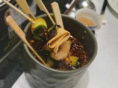 -红鼎豆捞·非遗鲍皇汤火锅(宝丰路店)