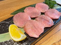 -炼火烤肉店