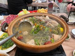 石橄榄炖鸡-洪大厨鸡煲(福田店)