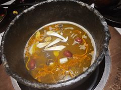 -芸山季·云南山珍菌火锅(人民广场来福士店)