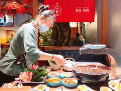 -明洞阿姨·韩式酱蟹烤肉·创意料理(三元桥店)