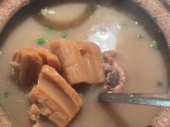 -小凤庭·地道湖北菜武昌鱼·藕汤(38年黄鹤楼店)