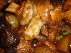 小鸡炖蘑菇-哈尔滨风味小吃东北菜(五角场店)