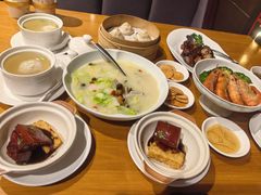 -乐忻皇朝(上海中心大厦店)