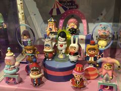-泡泡玛特POPMART(国金街店)