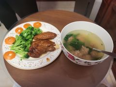 -鲸励母婴月嫂(望京店)