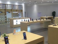 -华为授权体验店(中山公园来福士)