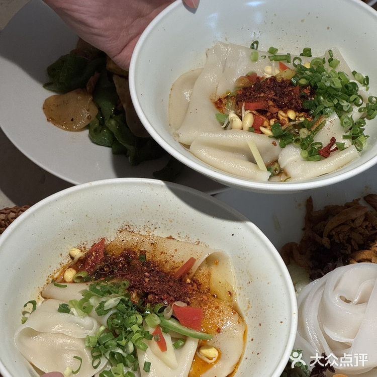 🌟一口穿越千年！在西安钟楼边博物馆 吃陕菜