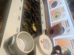 -呷哺呷哺(融创茂店)