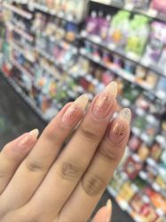 -HUII NAIL绘京美甲美睫会馆