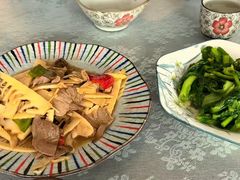 -天天向上素食餐厅(五台山店)