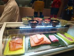 金枪鱼三文鱼刺身-咖啡苑自助餐厅·中国大饭店