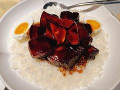 咸蛋目鱼红烧肉-屋里厢上海菜馆