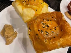 -怡豪大饭店·银顶旋转餐厅