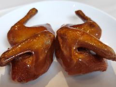 玻璃脆皮乳鸽-利苑酒家(金宝店)
