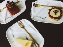 -UNI UNI(环亚凯瑟琳店)