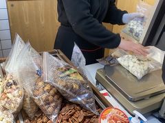 -琦王花生(中央商场店)