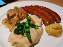 -LENBACH兰巴赫西餐啤酒坊(大连东港店)