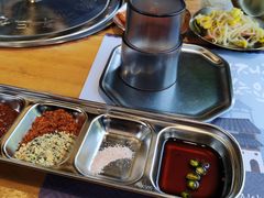 -唯成•韩国炭火烤肉 유성고기