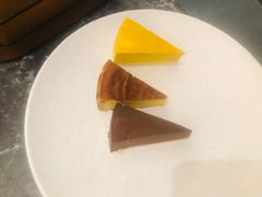 -牛YO寿喜烧·铁板烧和牛火锅自助(市府恒隆店)
