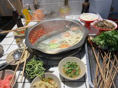 -鼎伙伙火锅串串·10年品牌传承(白象居总店)