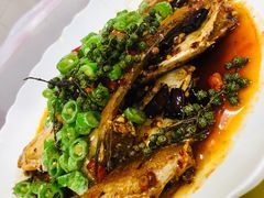 干烧耗儿鱼-洪霞餐馆