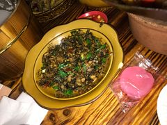 -富正毅三下锅·湘西韵味(天门山索道店)