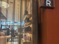 -星巴克臻选(武汉经开永旺梦乐城店)