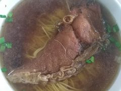 -老西白点心店