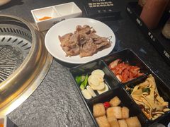 -嘿嘟嘟·肋条烧肉放题(爱融荟城店)