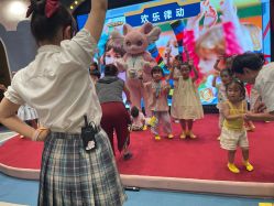 -奈尔宝家庭中心·亲子餐厅(鄞州万达店)