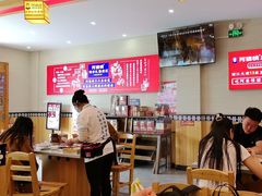 -阿婆情腊排骨火锅(金虹路店)
