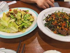 -湖南人家湘菜馆(镇江路店)