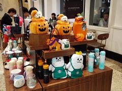 零售区-星巴克臻选(广州沙面店)