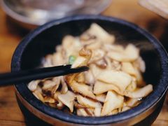 石锅三菌-大川先生·小龙虾·川菜(信义坊店)