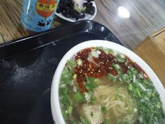 -陇上全荟兰州传统牛肉面(延吉路店)