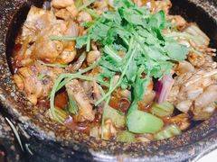 特色牛蛙煲-二楼老店重庆鸡公煲(真光路店)