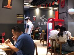 大堂-何记花甲(海岸城旗舰店)