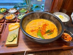 -银米·云南传统过桥米线(双廊黑金冠店)