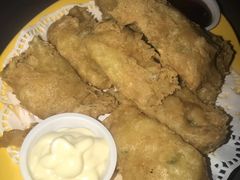 -东海岸人工湖美食村