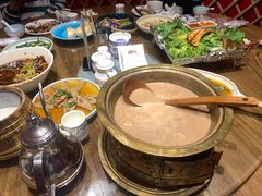 -蒙亨·手把肉·蒙古包文化主题餐厅(天恒广场店)